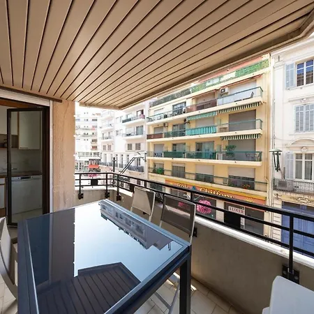 2 Bedrooms - 141a