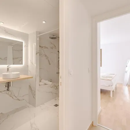 דירה 2 Bedrooms - 141a
